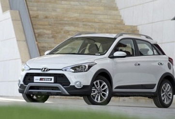 Hyundai i20 Active 2015 giá “mềm” ra mắt tại Việt Nam