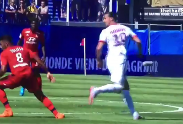 VIDEO: 2 pha đánh gót kỹ thuật của Ibrahimovic ở trận Siêu cúp Pháp