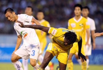 Vòng 19 V-League: Đánh bại SLNA, Thanh Hóa tiếp tục bám đuổi Bình Dương