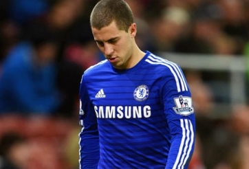 VIDEO: Pha bỏ lỡ đáng tiếc của Hazard khi đối mặt Petr Cech