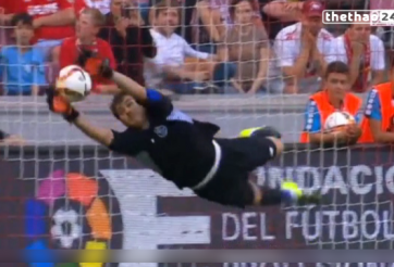 VIDEO: Pha bắt dính bóng khó tin của Iker Casillas trước cú sút 11m cực mạnh