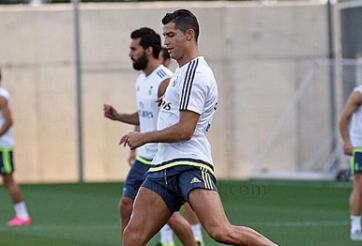 Ronaldo và Benzema không dự Audi Cup cùng Real