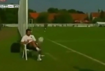 VIDEO: Luis Figo phô diễn kỹ thuật cá nhân khó tin
