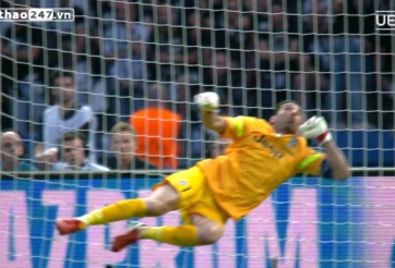 VIDEO: Neuer, Hart, Buffon... ai sở hữu pha cứu thua đẹp nhất mùa 2014/2015