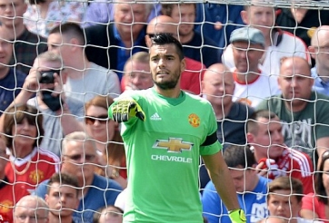 VIDEO: Màn ra mắt ấn tượng của Sergio Romero trong màu áo MU
