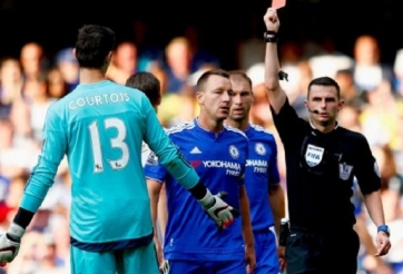 Chelsea mất Courtois ở đại chiến gặp M.C