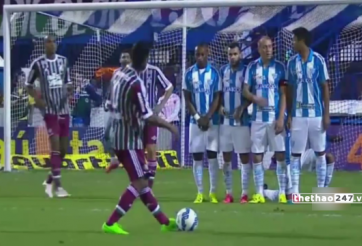 VIDEO: 4 pha sút phạt hỏng ăn đáng tiếc của Ronaldinho ở vòng 17 VĐQG Brazil