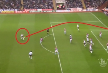 VIDEO: Pha bắt volley đẹp mắt của Paul Scholes vào lưới Aston Villa