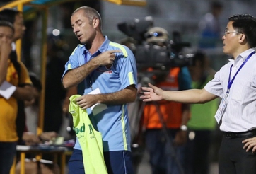 HLV Graechen nói gì về vụ cãi nhau với trưởng đoàn HAGL