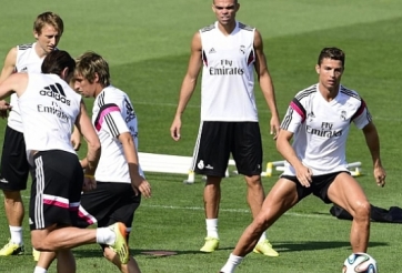 VIDEO: Ronaldo và đồng đội tích cực tập luyện cho trận đấu với Galatasaray