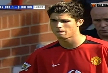 VIDEO: Xem lại pha đi bóng ngẫu hứng của Ronaldo trong ngày ra mắt Man Utd