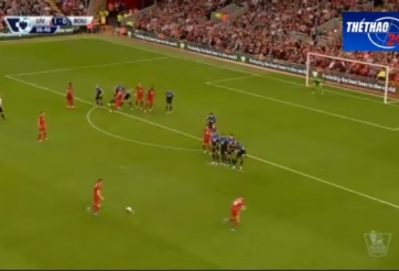 VIDEO: Pha phối hợp đá phạt tinh quái của các cầu thủ Liverpool