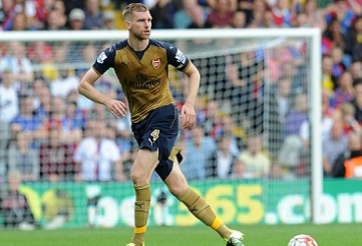 Per Mertesacker: “Arsenal phải phòng ngự tốt hơn trước Liverpool”