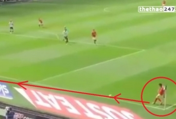 VIDEO: Tình huống đá phạt góc đánh lừa toàn bộ đối phương và cả đồng đội