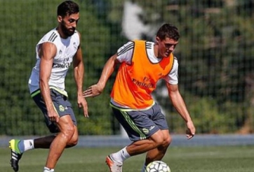 VIDEO: Buổi tập đầu tiên của tân binh Kovacic tại Real Madrid