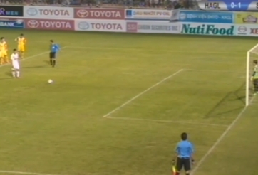 VIDEO: Công Phượng giải tỏa cơn khát bàn thắng vào lưới SLNA