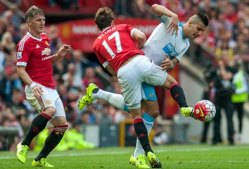 Thi đấu lấn lướt, M.U vẫn không hạ được Newcastle