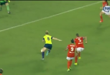 VIDEO: Pha solo ghi bàn ấn tượng của nữ cầu thủ tại giải nhà nghề Mỹ