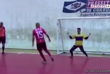 VIDEO: Những tình huống cười ra nước mắt của bóng đá thế giới tuần qua