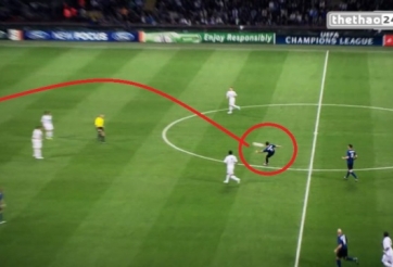 VIDEO: Chiêm ngưỡng 5 bàn thắng đẹp mắt được ghi từ giữa sân