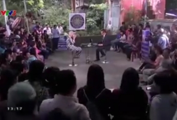 VIDEO: Nhà báo Lại Văn Sâm 'ngả mũ kính phục' trước cụ bà mê bóng đá