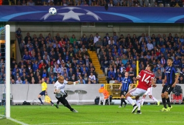 VIDEO: 4 pha bỏ lỡ khó tin của Depay, Rooney và Chicharito trước Club Brugge