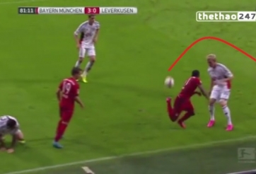 VIDEO: Pha gắp bóng cầu vồng điệu nghệ của sao Bayern
