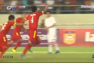 VIDEO: Đức Chinh ghi bàn đẹp mắt nâng tỷ số lên 2-0 cho U19 Việt Nam