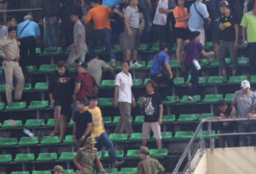 Hé lộ nguyên nhân dẫn đến vụ xô xát giữa CĐV Việt Nam và Thái Lan