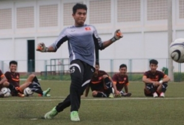 VIDEO: Thủ môn Thanh Tuấn - Chốt chặn vững chắc của U19 Việt Nam