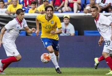 VIDEO: Màn trình diễn ấn tượng của Kaka trong lần trở lại ĐT Brazil