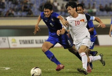 VIDEO: Xem lại lứa U19 hiếm hoi của Việt Nam gây kinh hoàng cho người Thái