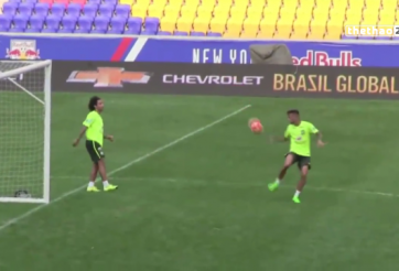 VIDEO: Màn so tài kỹ thuật mãn nhãn của Marcelo và Neymar trên sân tập