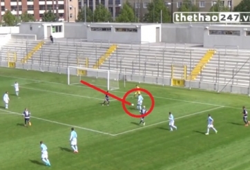 VIDEO: Pha chuyền về thảm họa của cầu thủ giải hạng 4 Đức