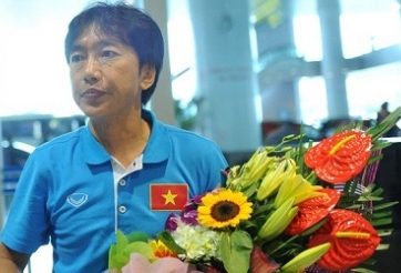 Vắng bóng người hâm mộ đón ĐT Việt Nam về nước