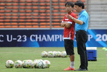 Tổng thư ký VFF lên tiếng bảo vệ HLV Miura