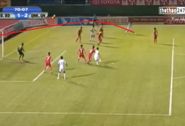 VIDEO: Siêu phẩm sút xa đẳng cấp của Đinh Thành Trung vào lưới Bình Dương