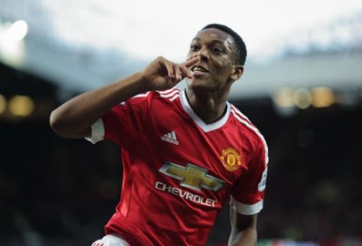 VIDEO: Martial tái hiện hình ảnh Thierry Henry ở Premier League