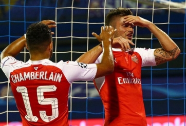 VIDEO: Những pha bóng tội đồ của Giroud trong thất bại cay đắng cùng Arsenal