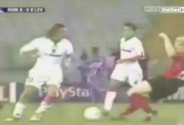 VIDEO: Cách đối phó của Totti khi đối phương vào bóng nguy hiểm