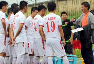 HLV Hoàng Anh Tuấn lý giải trận thua của U19 Việt Nam