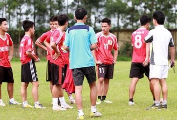 Ninh Bình bất ngờ tái xuất làng bóng đá Việt Nam