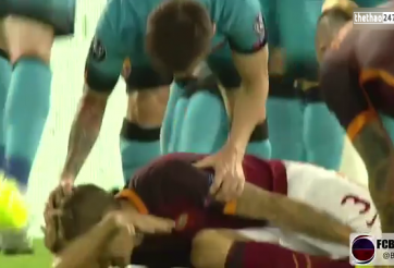 VIDEO: Hành động đẹp của Messi ở trận gặp Roma