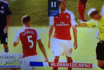 Mike Dean được chọn xuất sắc nhất trận derby London