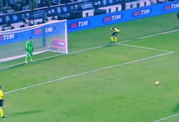 VIDEO: Pogba tái hiện pha sút penalty siêu 'dị' ở vòng 4 Serie A