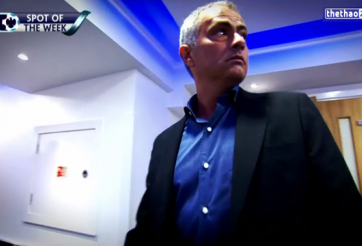 Khoảnh khắc hài hước vòng 6 NHA: Wenger chạy trốn Mourinho