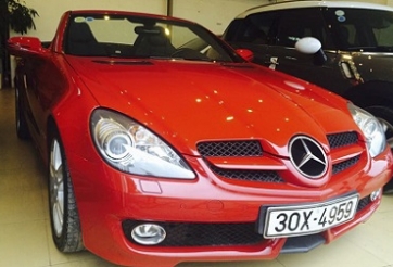 Mercedes SLK 200 của Lê Công Vinh được rao bán với giá “sốc”