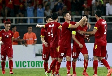 HLV Miura ấn định ngày chốt quân đấu Thái Lan