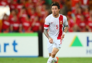 VIDEO: Zhang Linpeng – ‘Sergio Ramos' phiên bản Trung Quốc