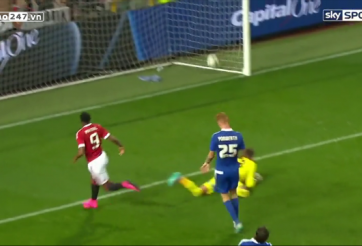 VIDEO: Anthony Martial tỏa sáng với bàn thắng mang phong cách Thierry Henry